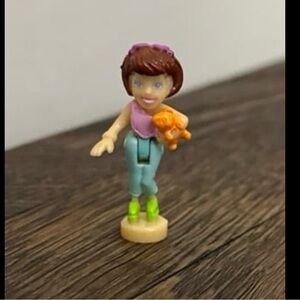 2002 Polly Pocket doll figure from Polly World BUTTERFLY RIDE Playset